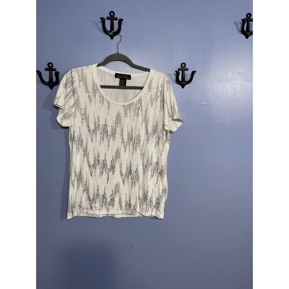 Brandon Thomas Top White with Silver Sequin Size M Short Sleeve